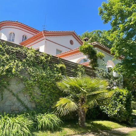 Espectacular Casa Chateau En El Centro De Olot Ngoại thất bức ảnh