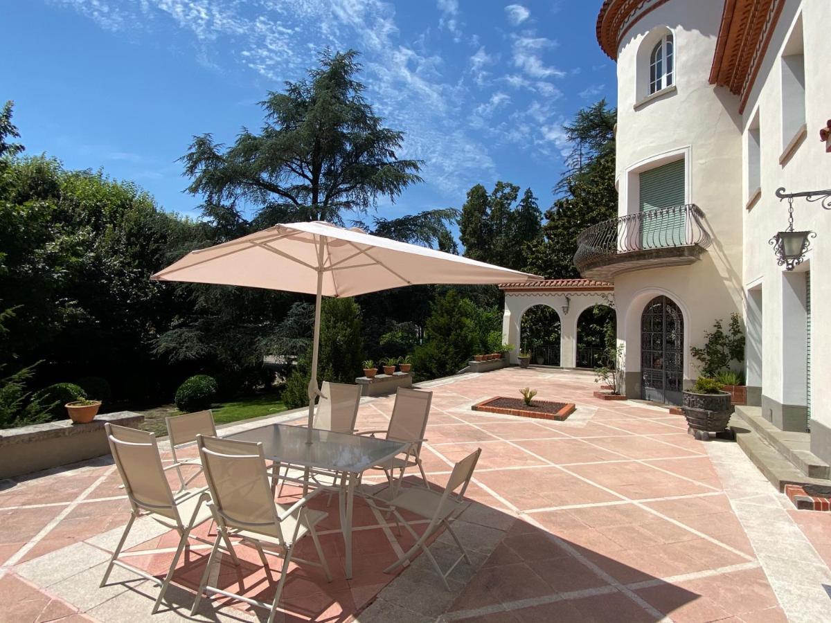 Espectacular Casa Chateau En El Centro De Olot Ngoại thất bức ảnh