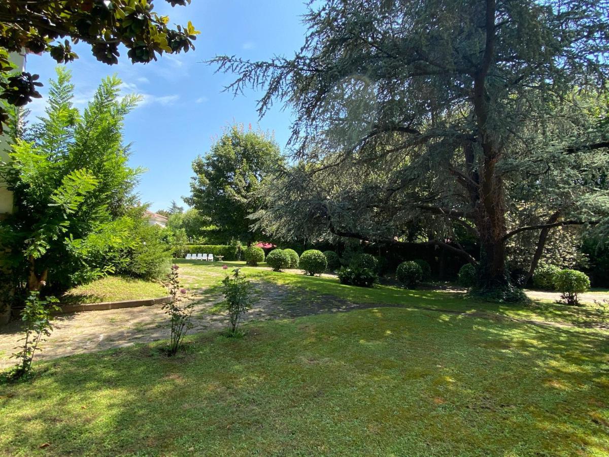 Espectacular Casa Chateau En El Centro De Olot Ngoại thất bức ảnh