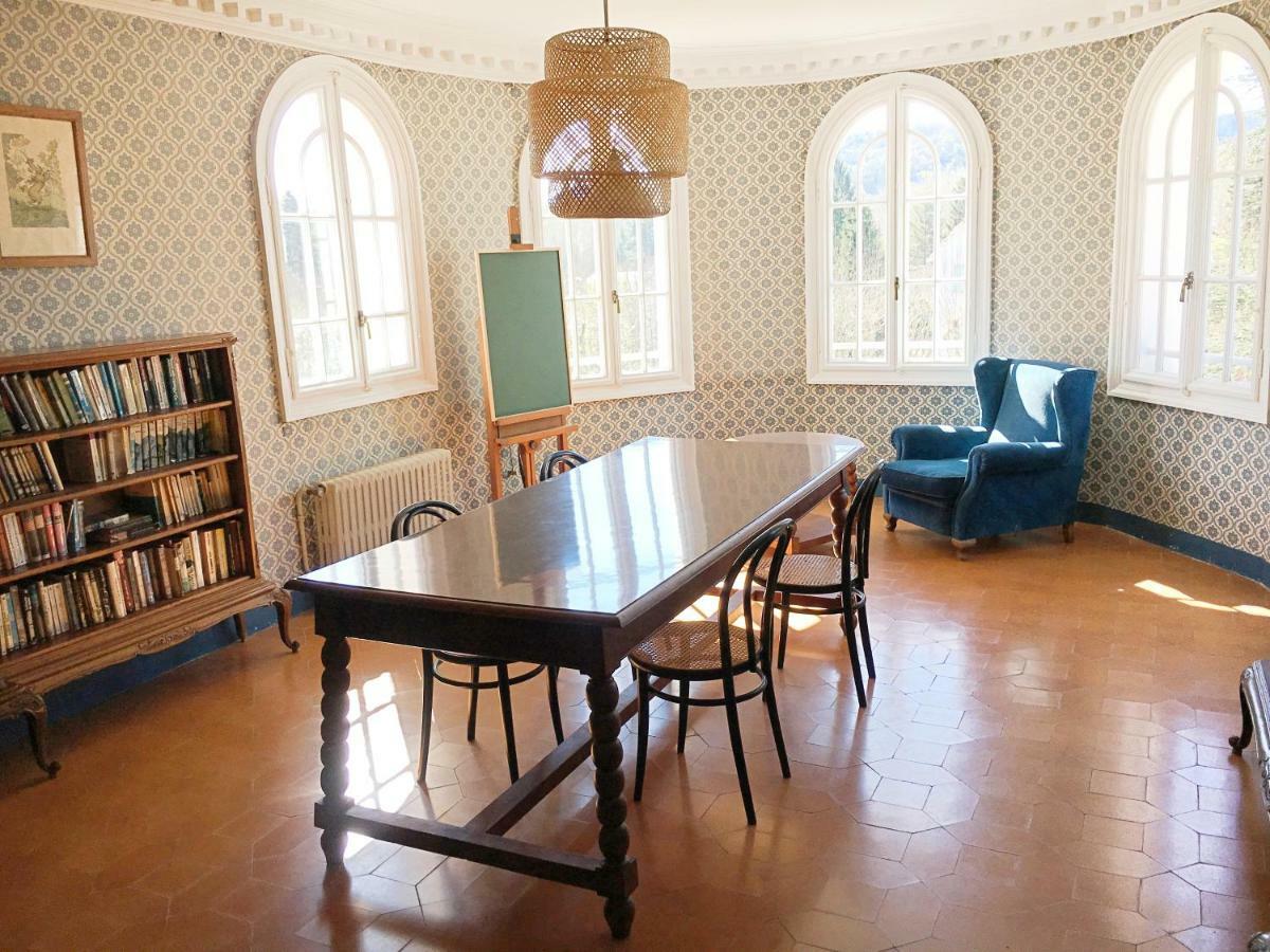 Espectacular Casa Chateau En El Centro De Olot Ngoại thất bức ảnh